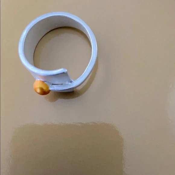 Elegant Silver fashion Ring with Gold Accent - Picture 4 of 5